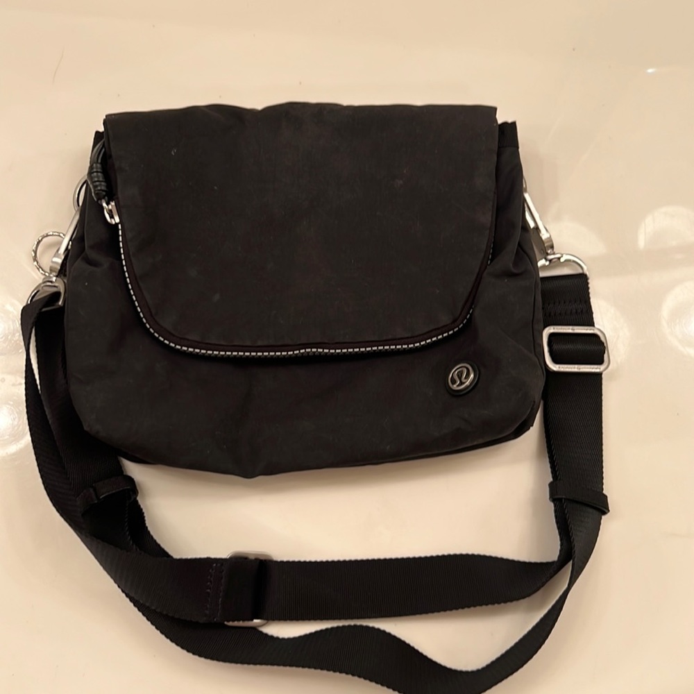 Lululemon crossbody purse/bag